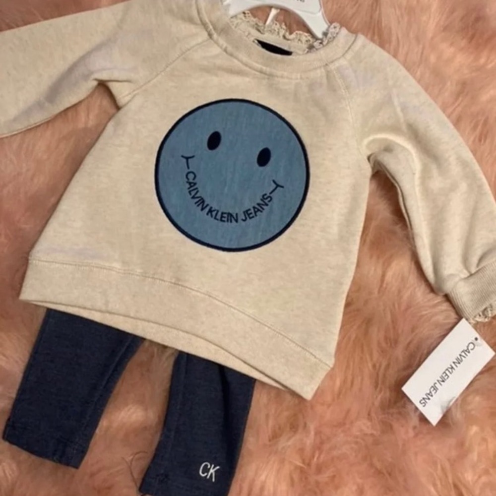Baby girl 12 months Calvin Klein set.
